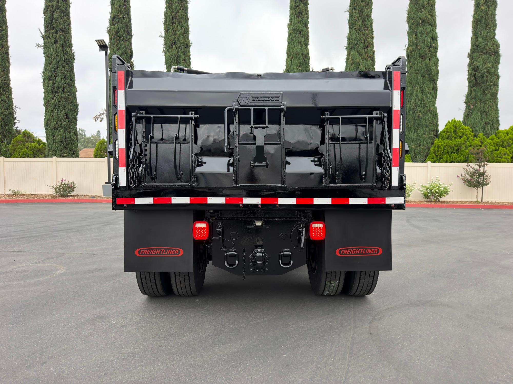 2015 Freightliner M2 Dump Truck - image 9