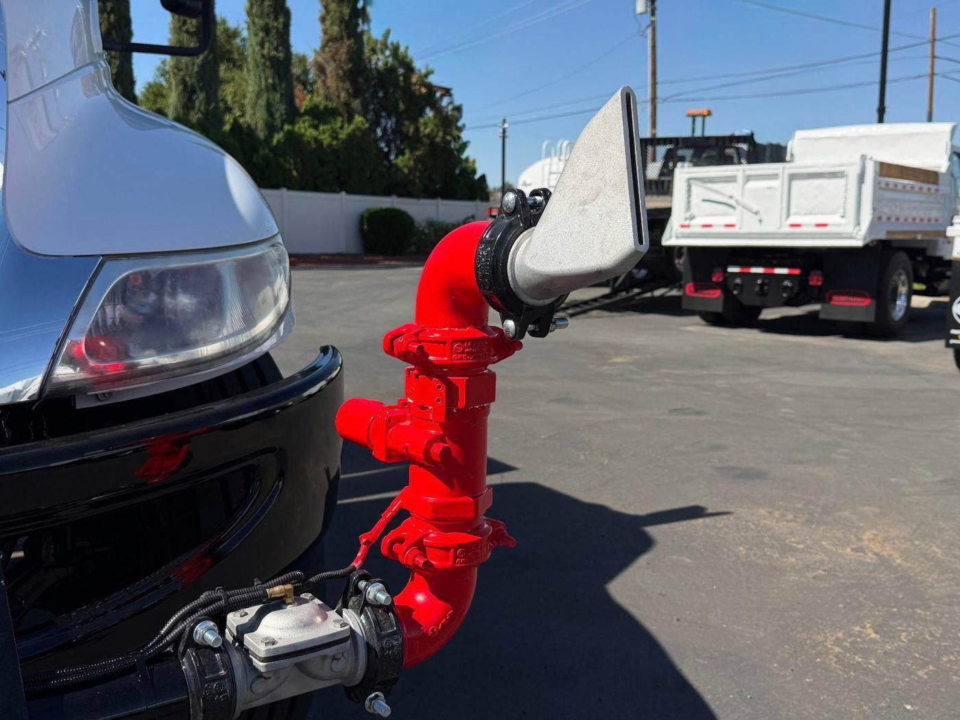 2018 International 4300 Tanker - image 18