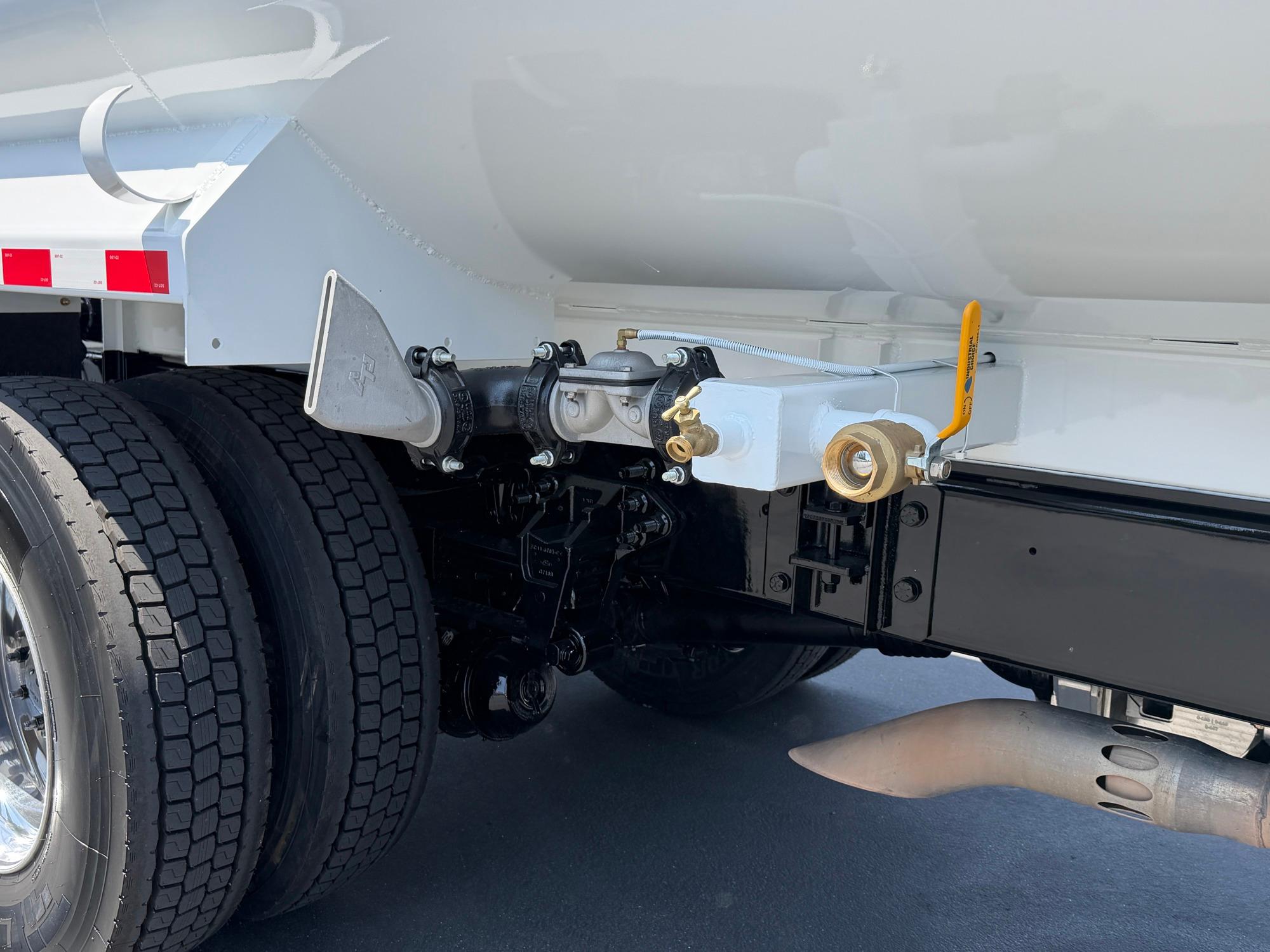 2019 Ford F750 Tanker - image 15