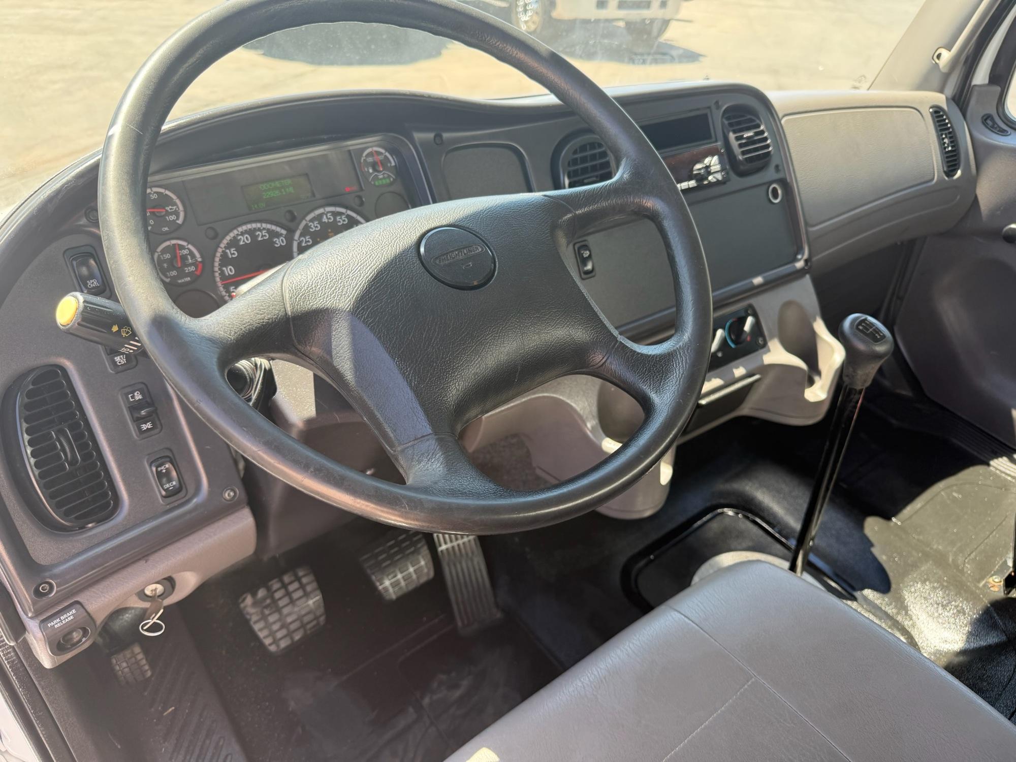 2019 Freightliner M2 106 Tanker - image 5