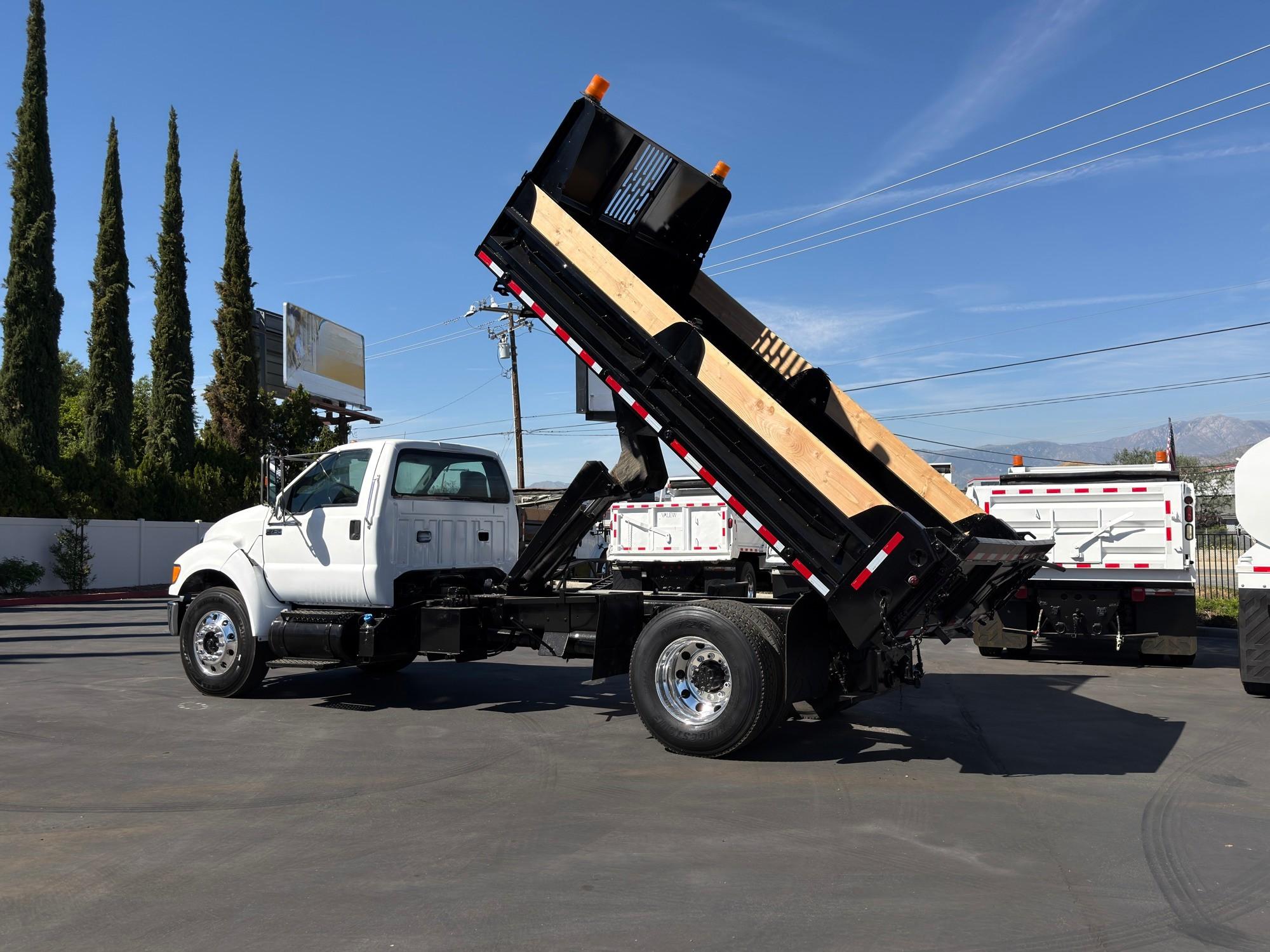 2012 Ford F750 Dump Truck - image 9