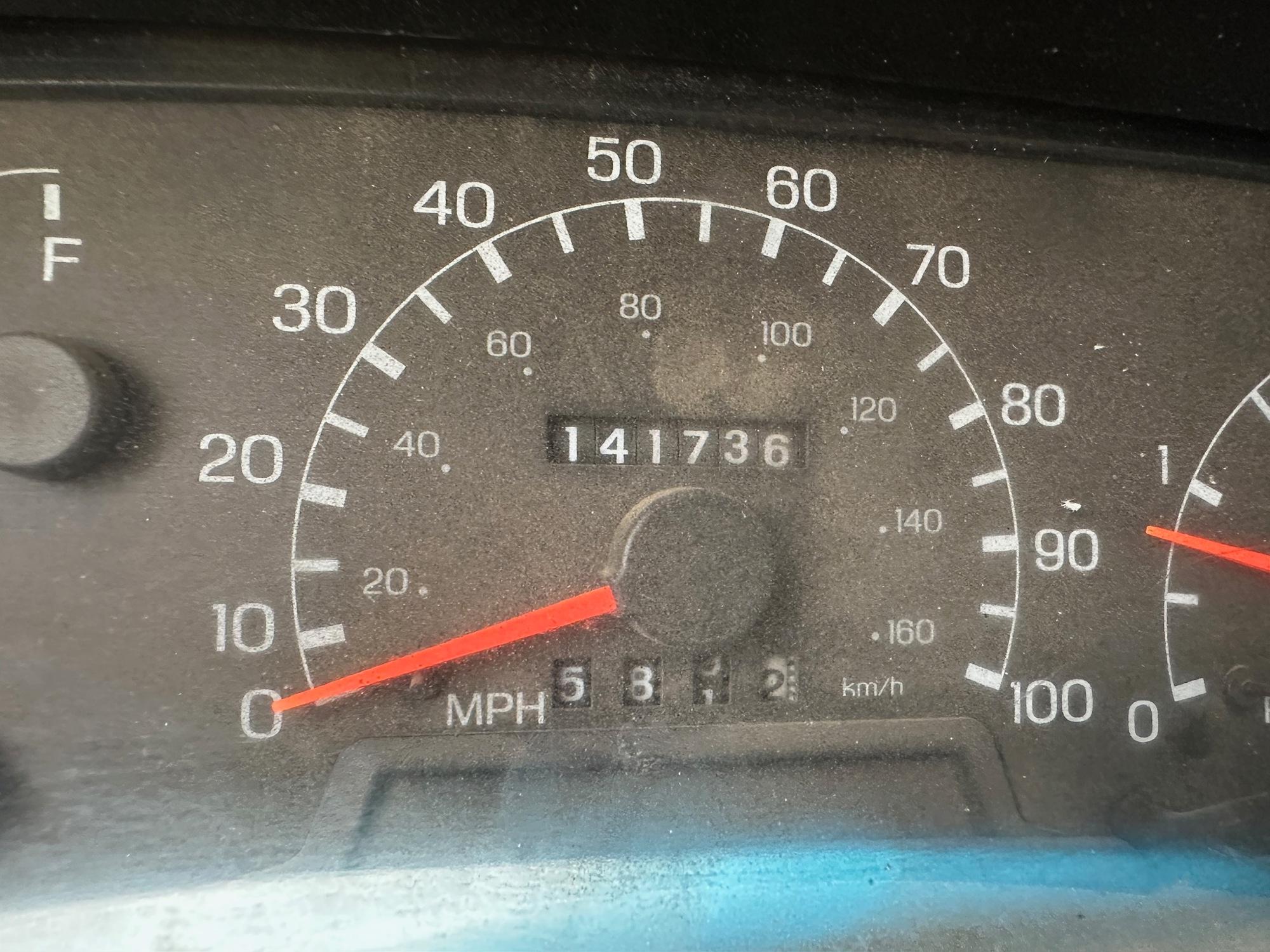 2005 Ford F650 Dump Truck - image 14