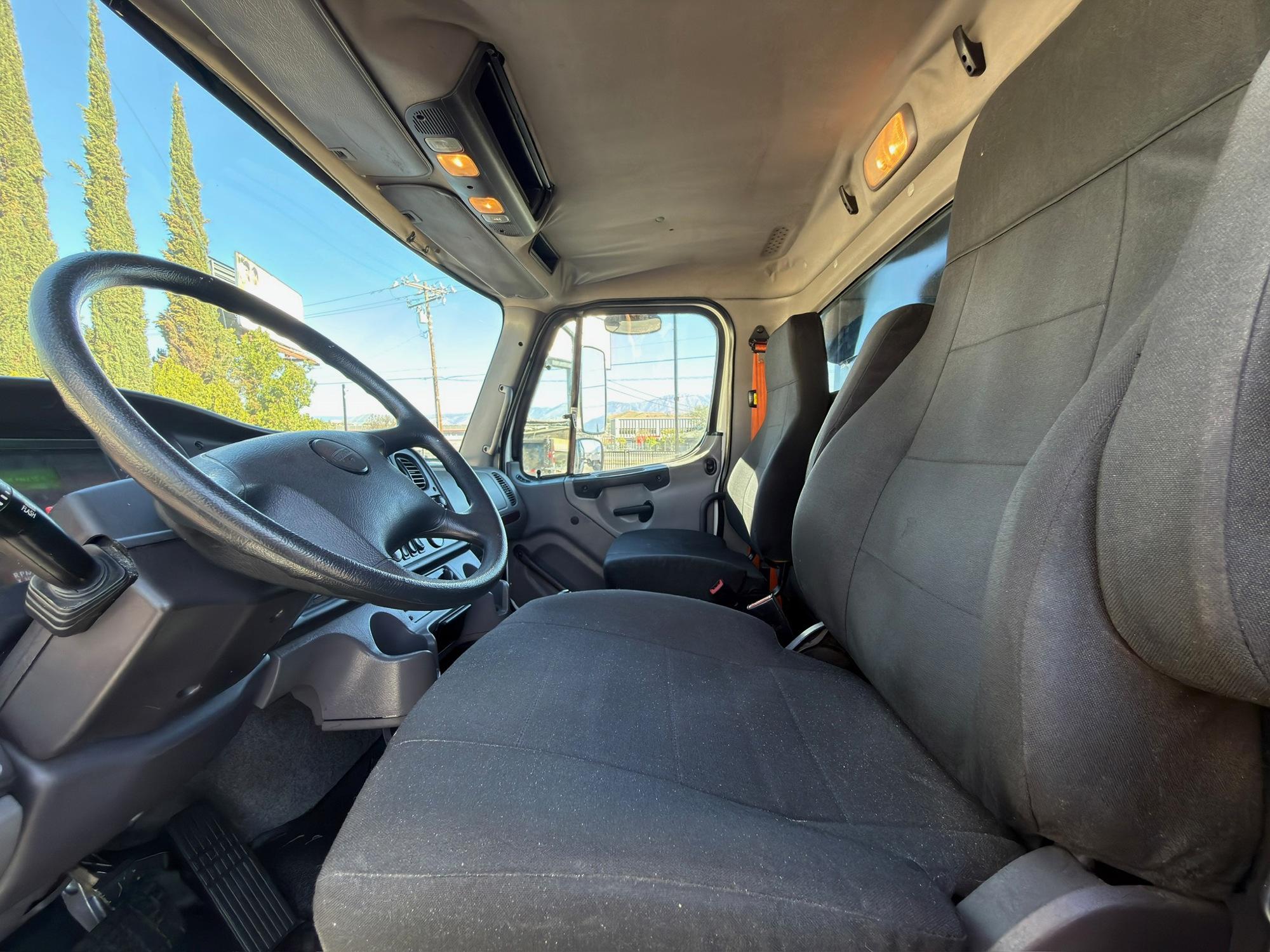 2016 Freightliner M2 Dump Truck - image 8