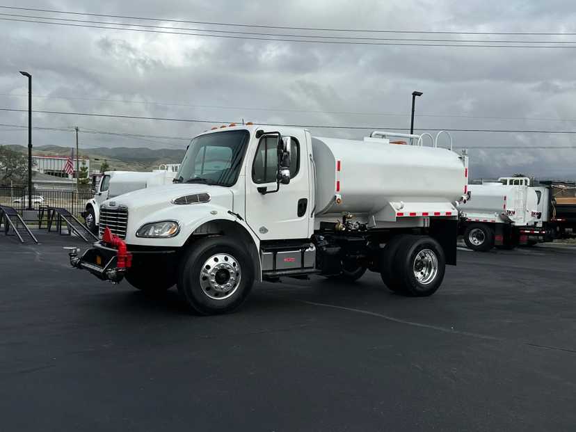 2016 Freightliner M2 Tanker