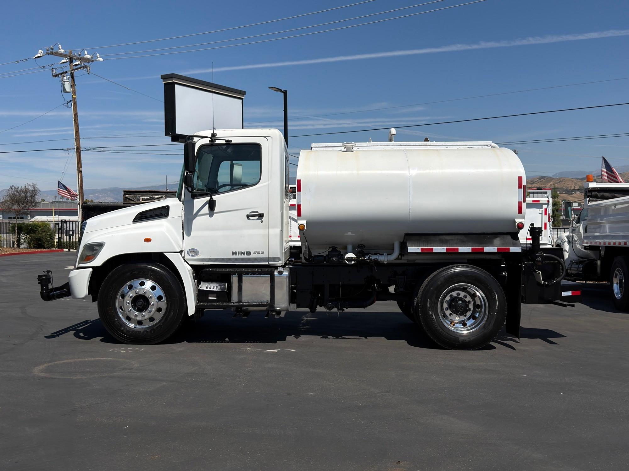 2019 Tanker - image 3