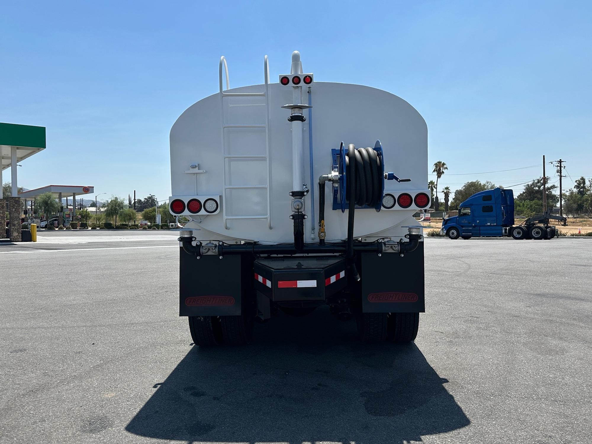 2017 Freightliner M2 Tanker - image 7