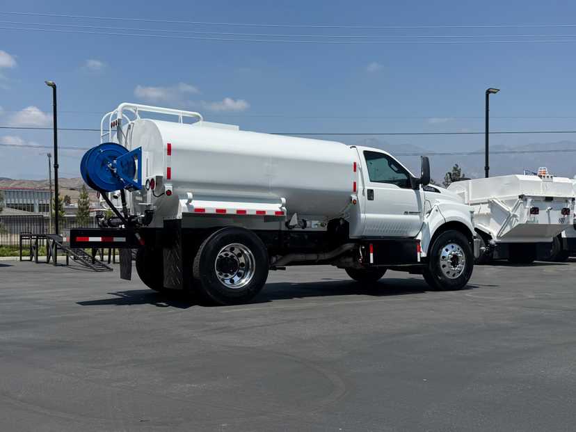 2019 Ford F750 Tanker — photo 3