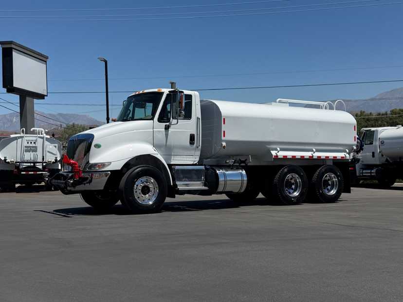 2016 International 8600 Tanker