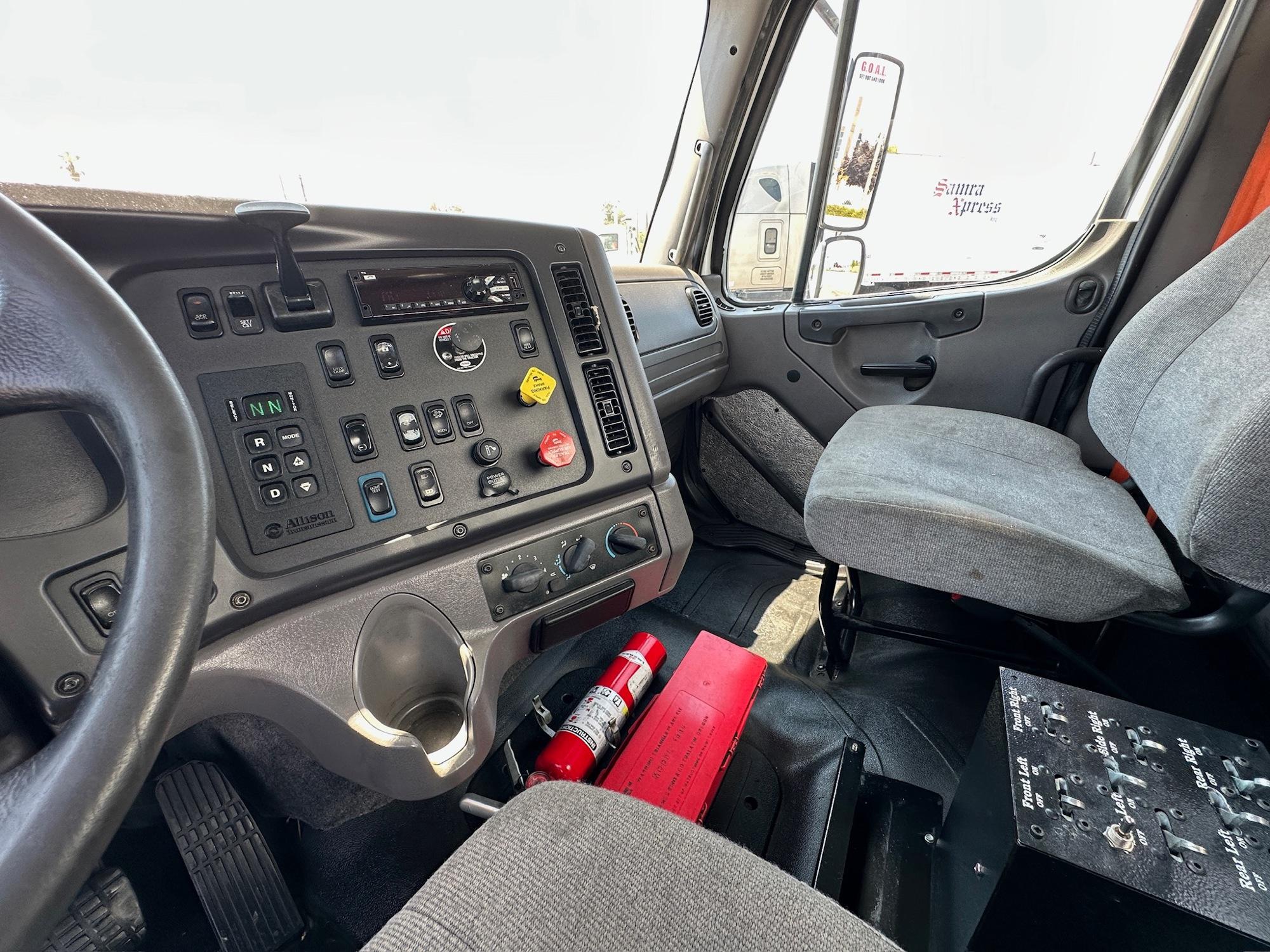 2017 Freightliner M2 Tanker - image 10