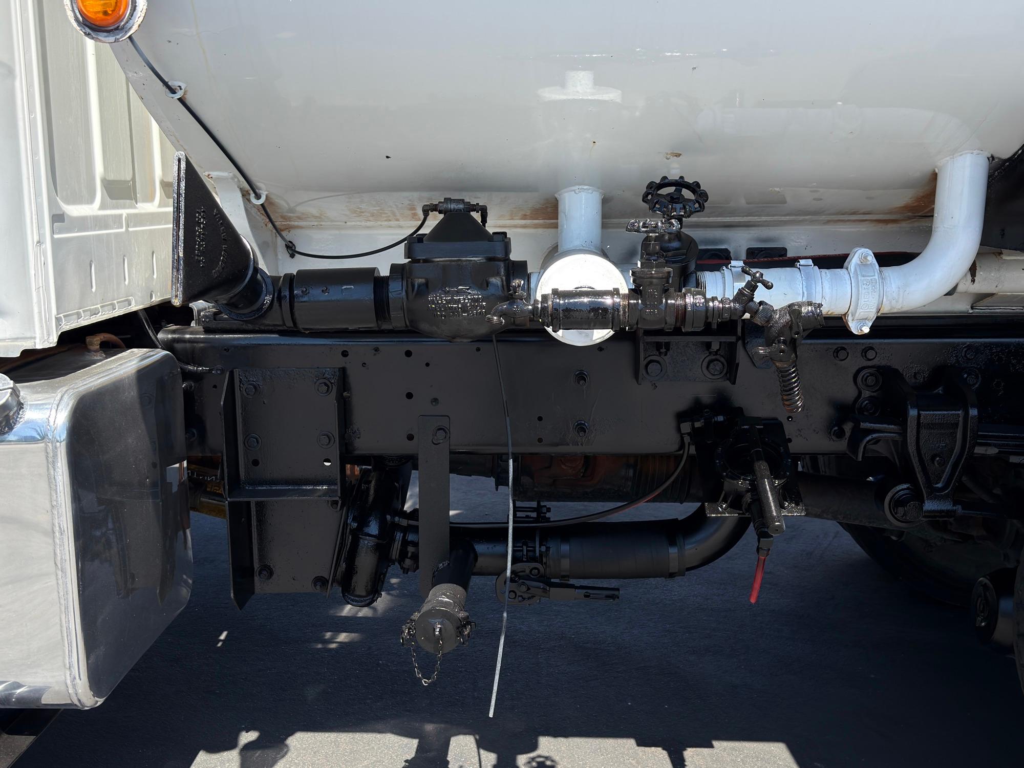2019 Tanker - image 11