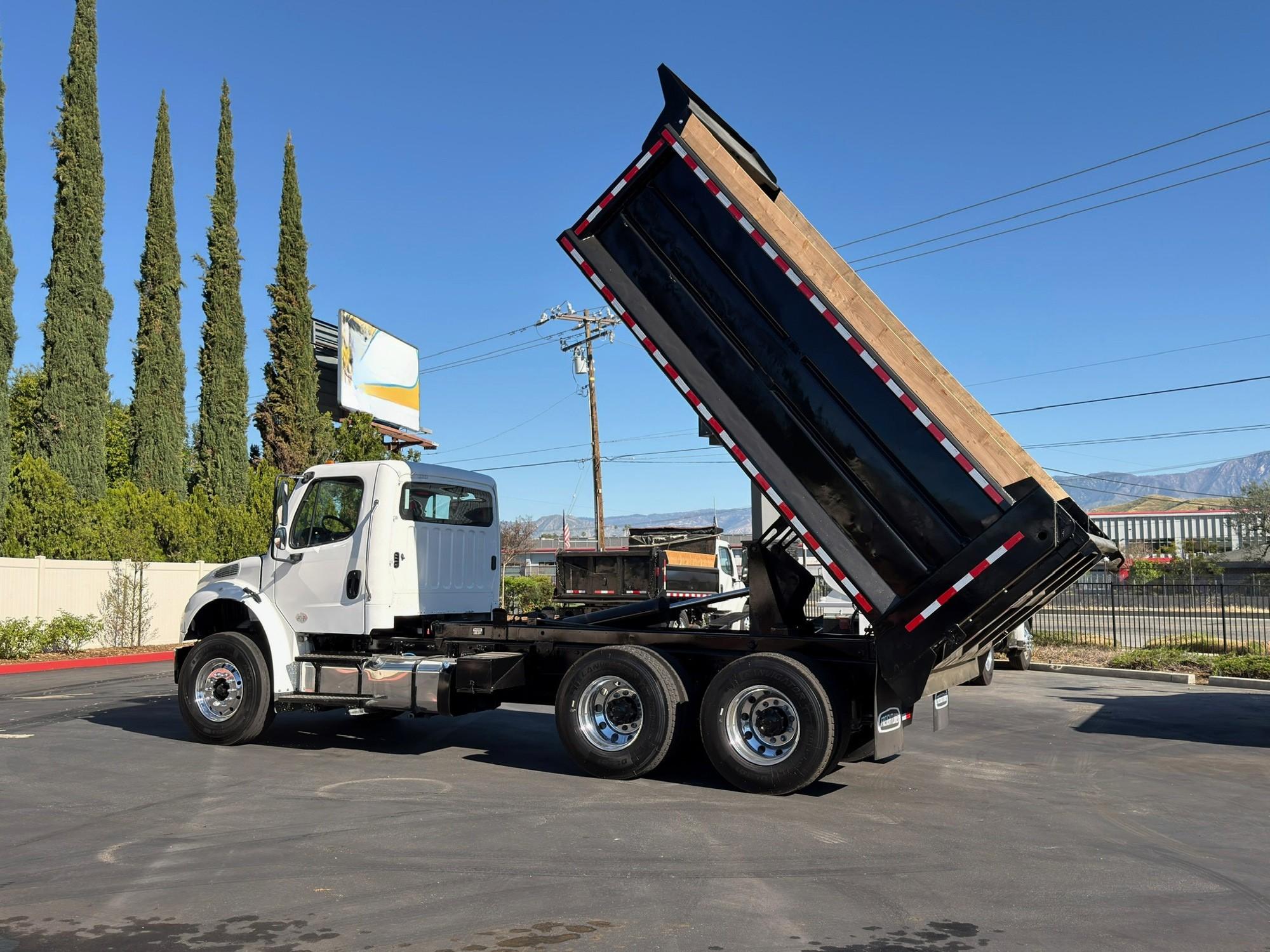 2016 Freightliner M2 Dump Truck - image 3