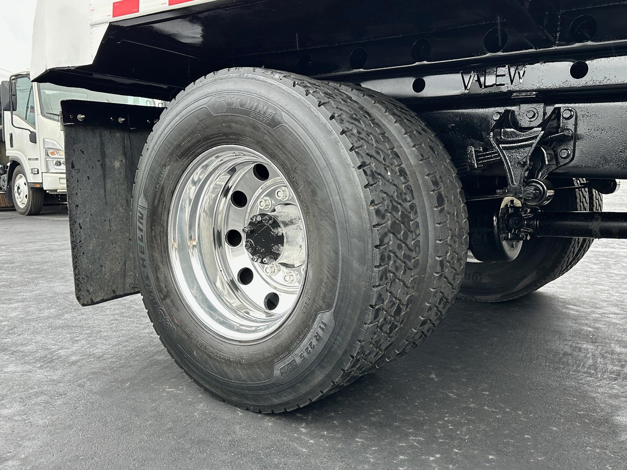 2005 Ford F650 Dump Truck - image 8