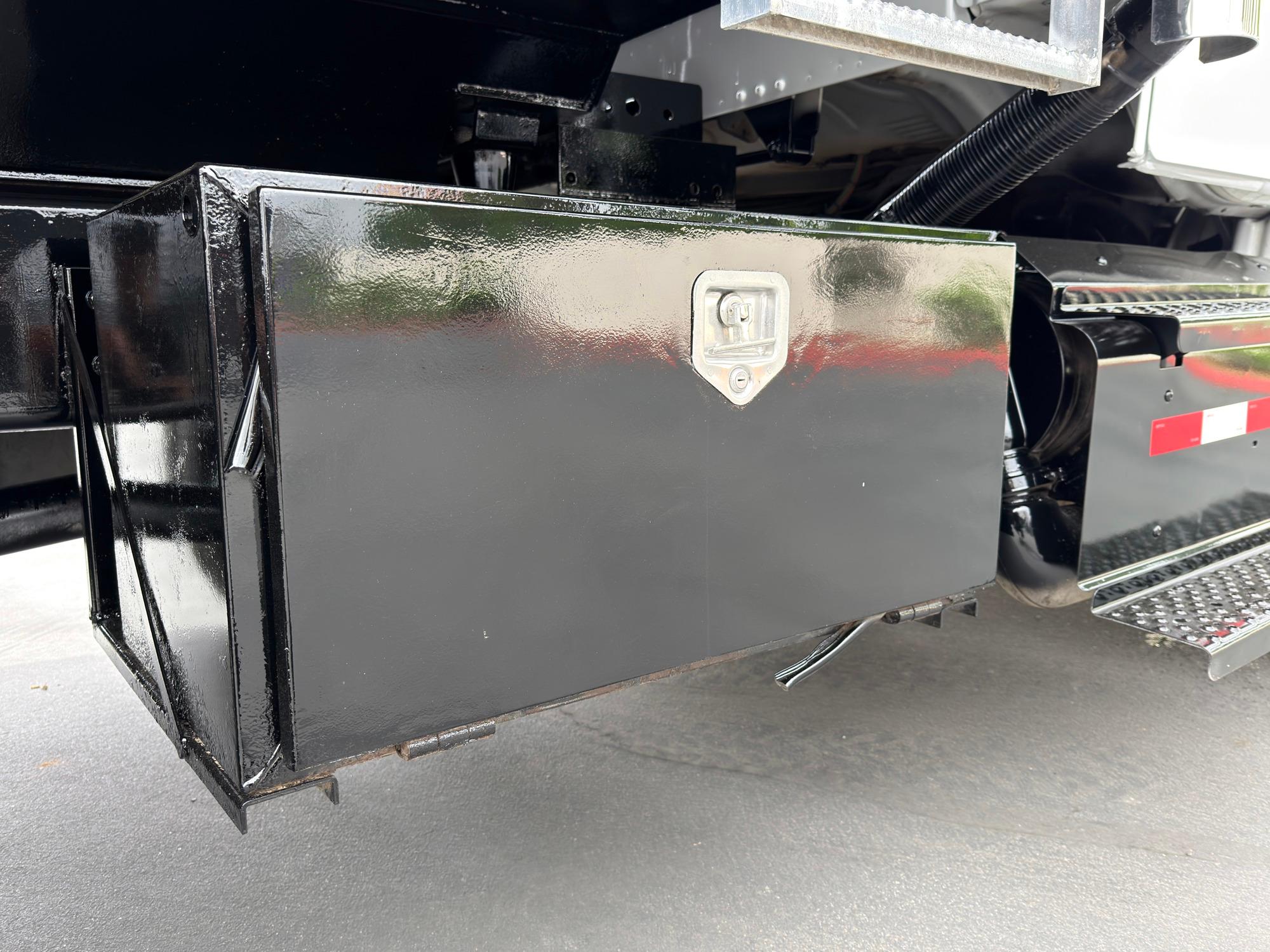2015 Freightliner M2 Dump Truck - image 10