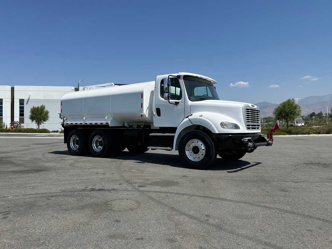 2017 Freightliner M2 Tanker