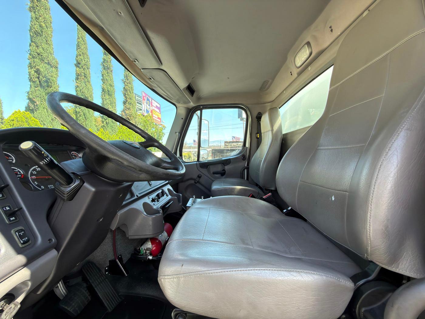 2016 Freightliner M2 Tanker - image 8