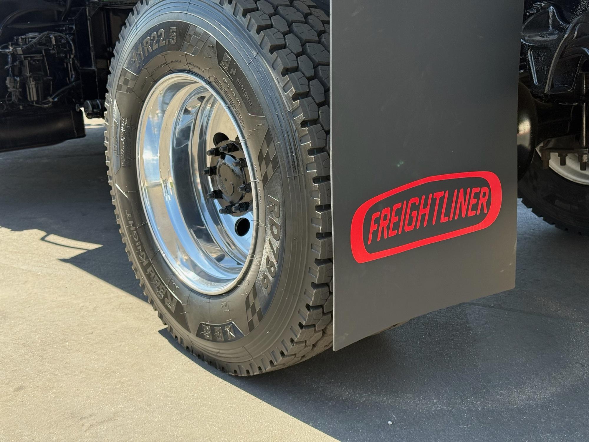 2019 Freightliner M2 106 Tanker - image 9