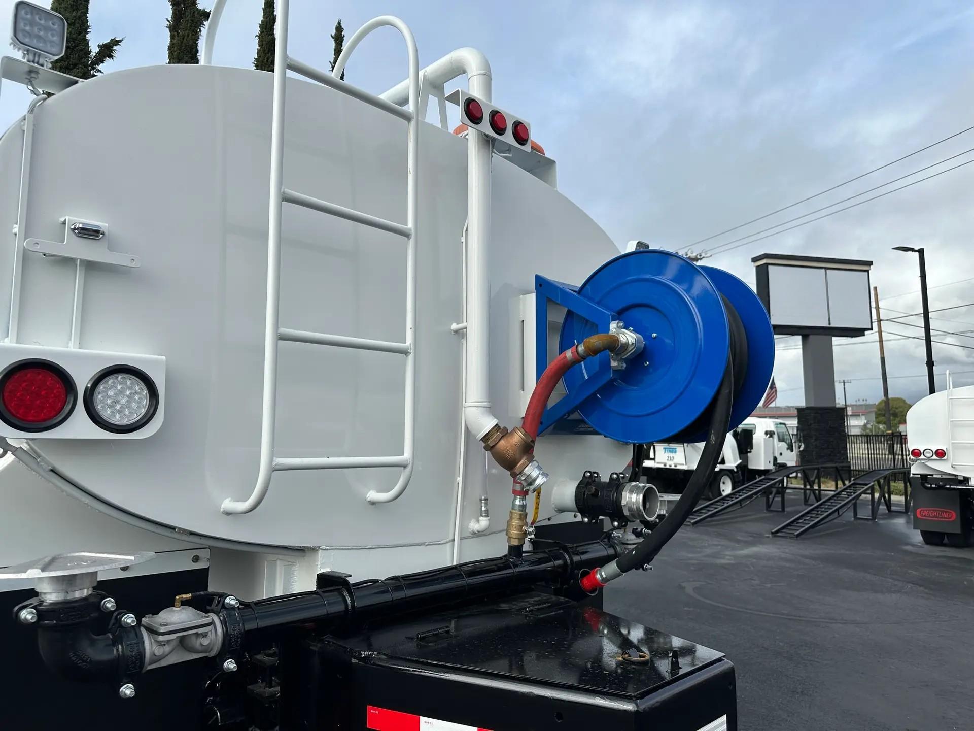 2016 Freightliner M2 Tanker - image 7