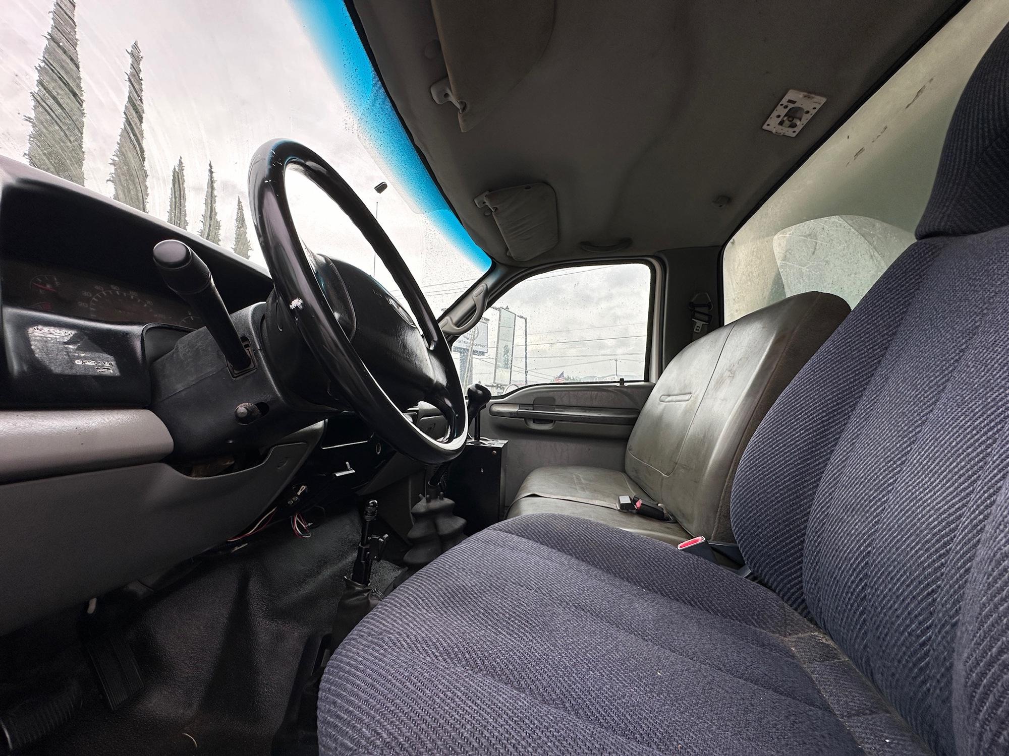2005 Ford F650 Dump Truck - image 12