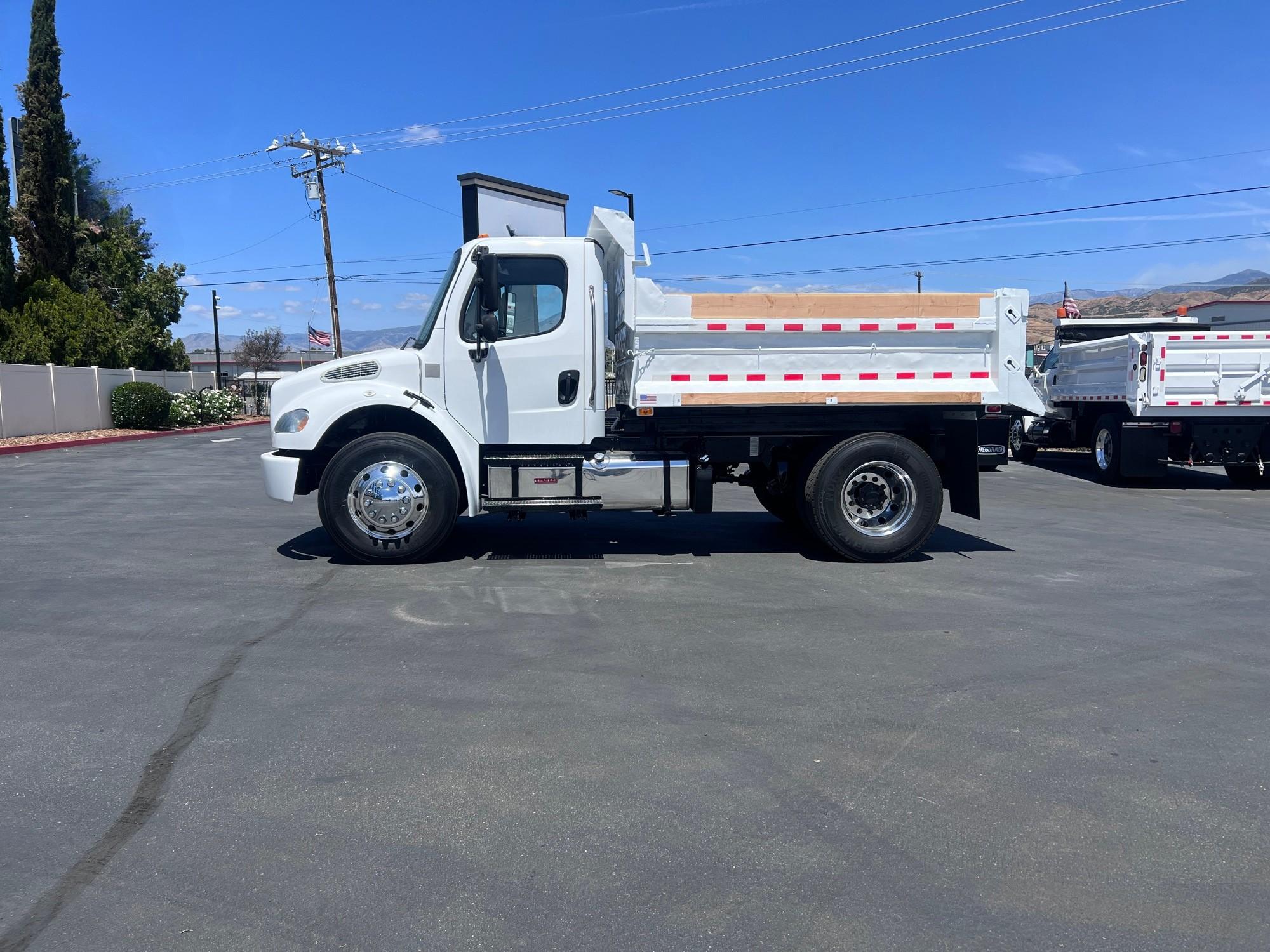 2018 Freightliner M2 Dump Truck - image 3