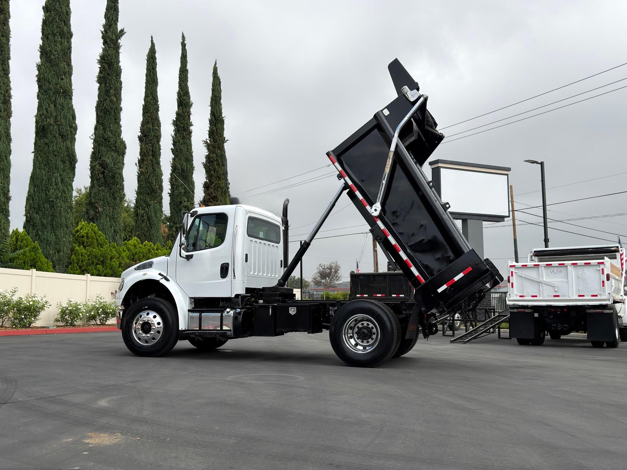 2015 Freightliner M2 Dump Truck - image 3