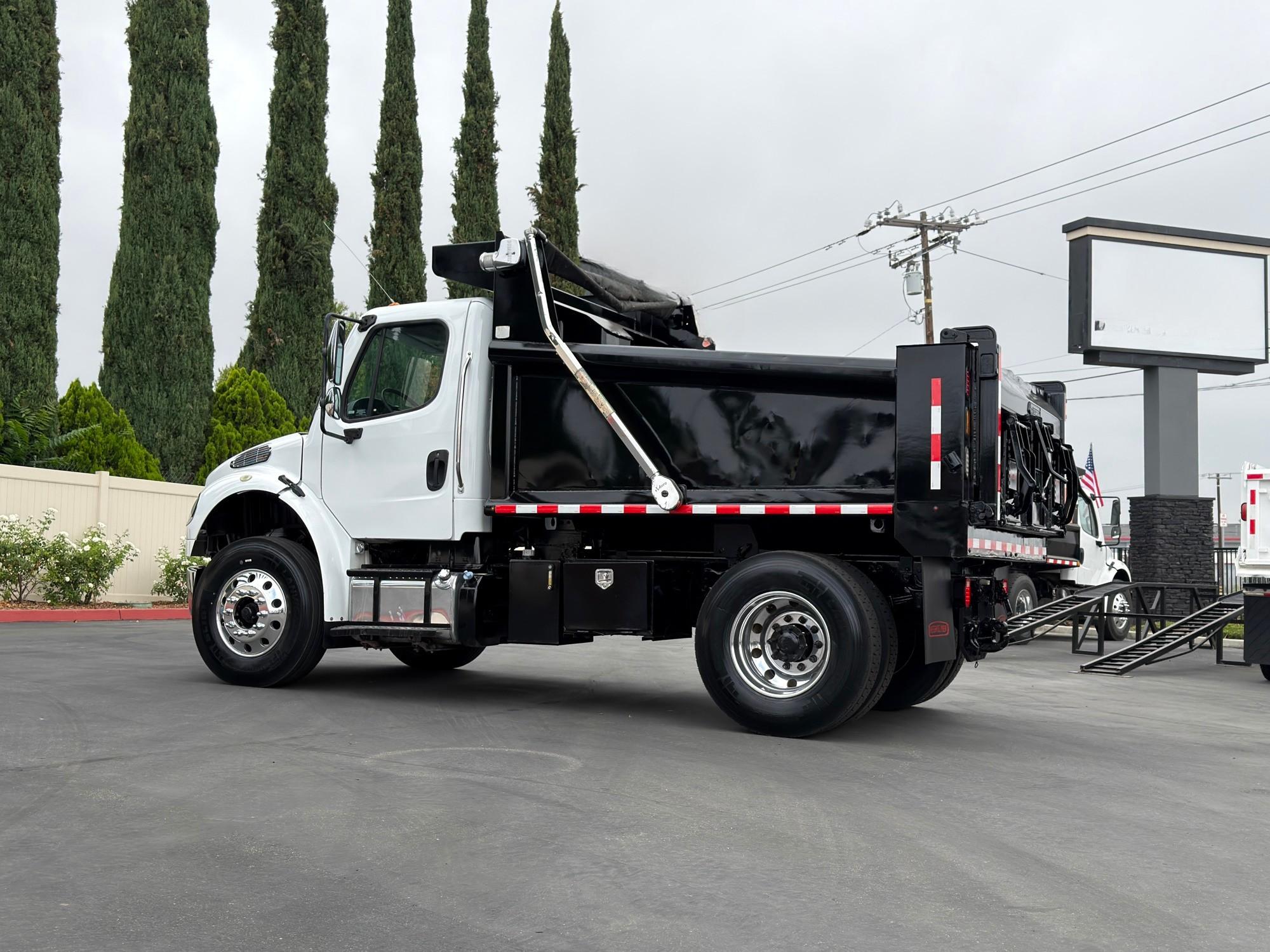 2015 Freightliner M2 Dump Truck - image 5