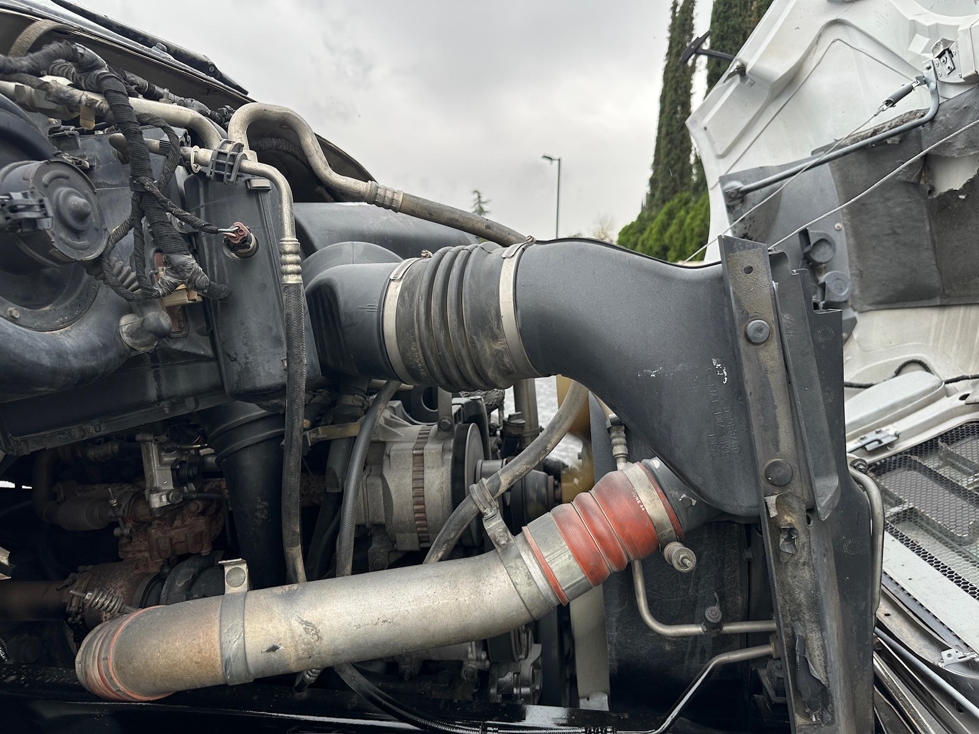 2005 Ford F650 Dump Truck - image 10