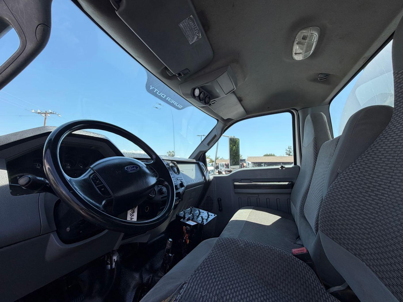 2015 Ford F650 Tanker - image 9