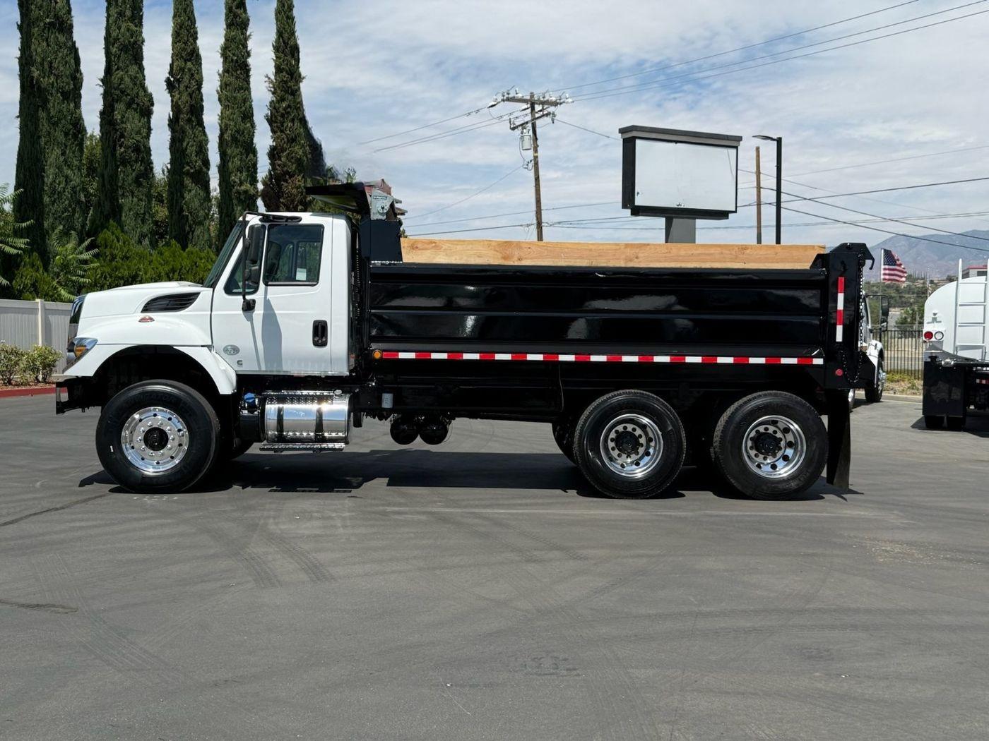 2018 International 7400 Dump Truck - image 3