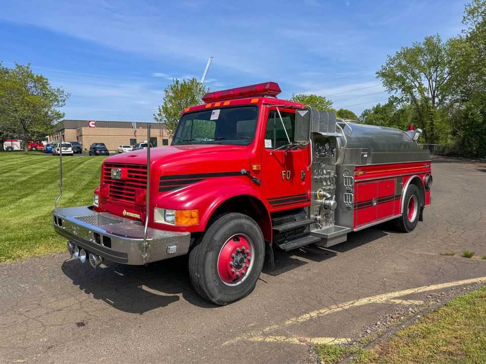 1994 S&S 1800 Gallon Tanker