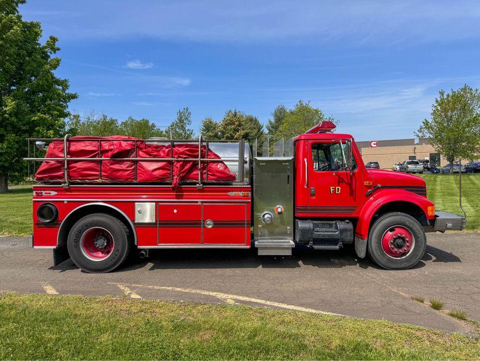 1994 S&S 1800 Gallon Tanker  - image 4