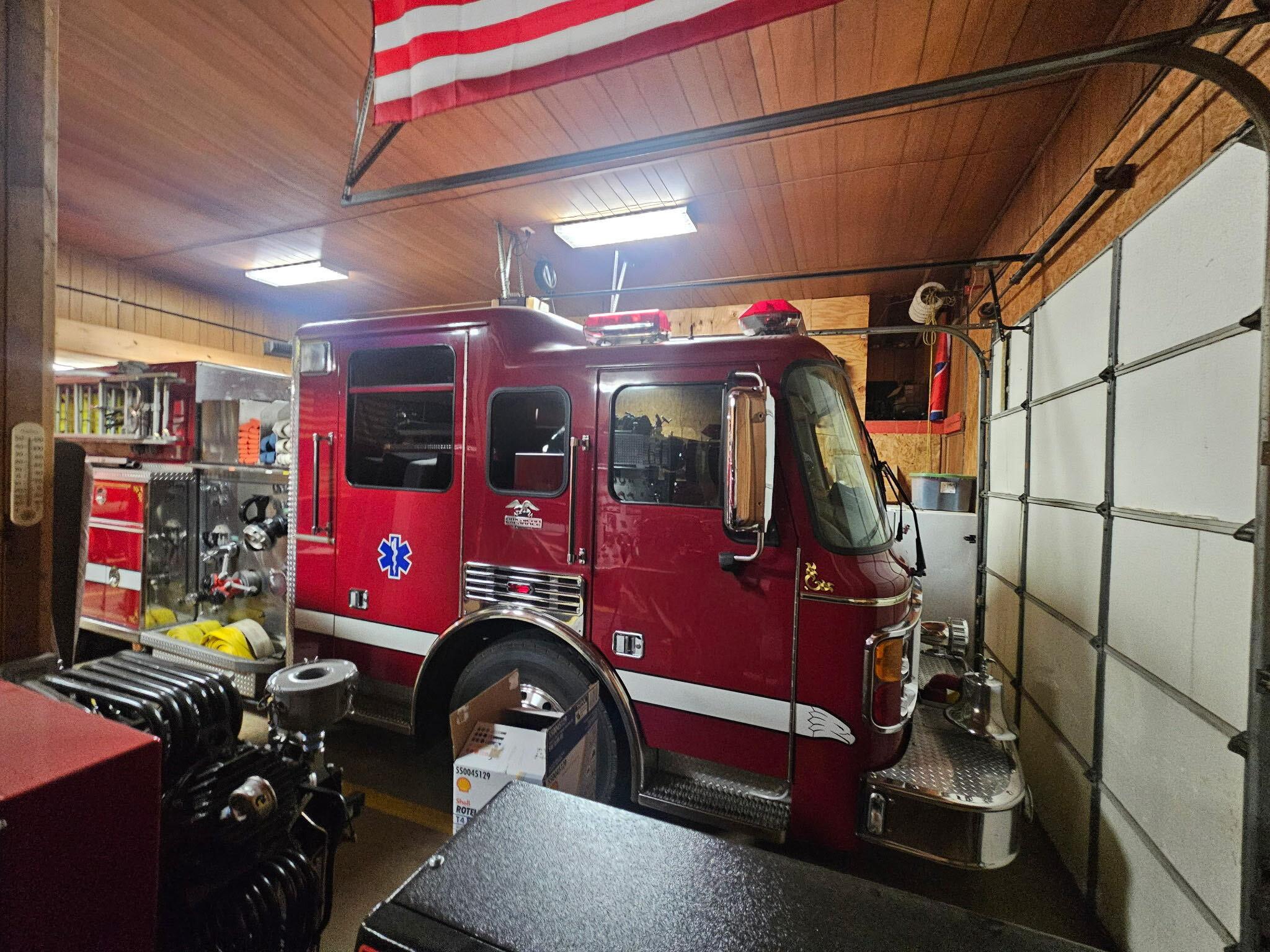 1998 Saulsbury American LaFrance Pumper - image 3