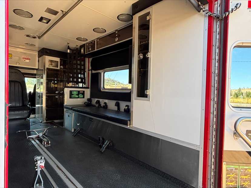 2013 International Terrastar Type I Ambulance — photo 7