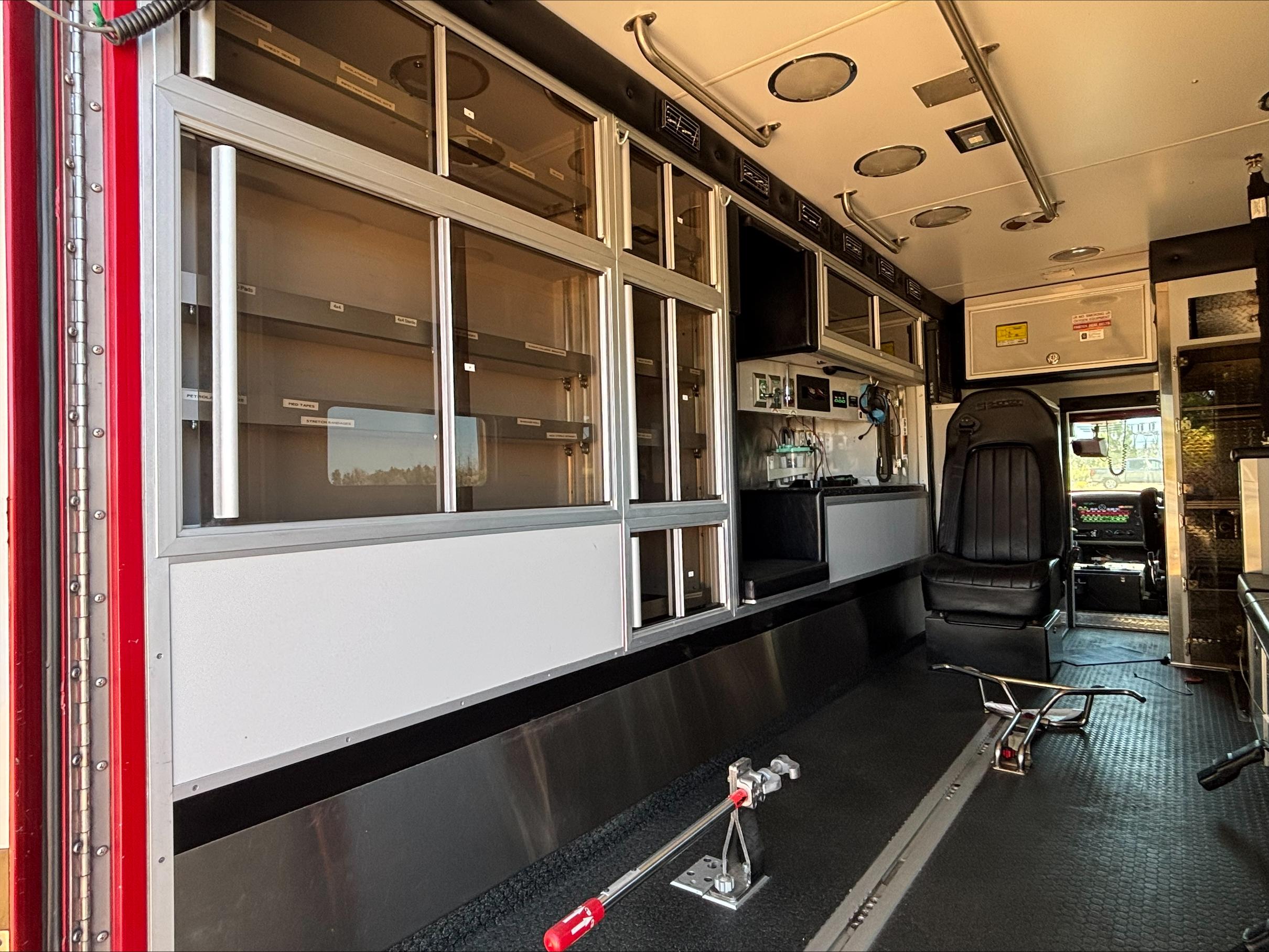 2013 International Terrastar Type I Ambulance - image 10