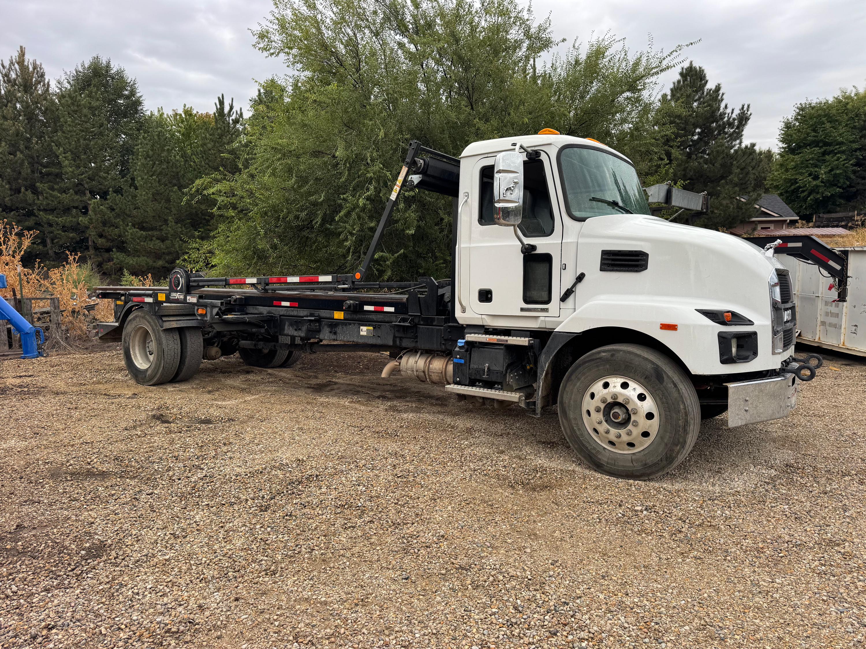 2025 Mack American Roll-Off - image 3