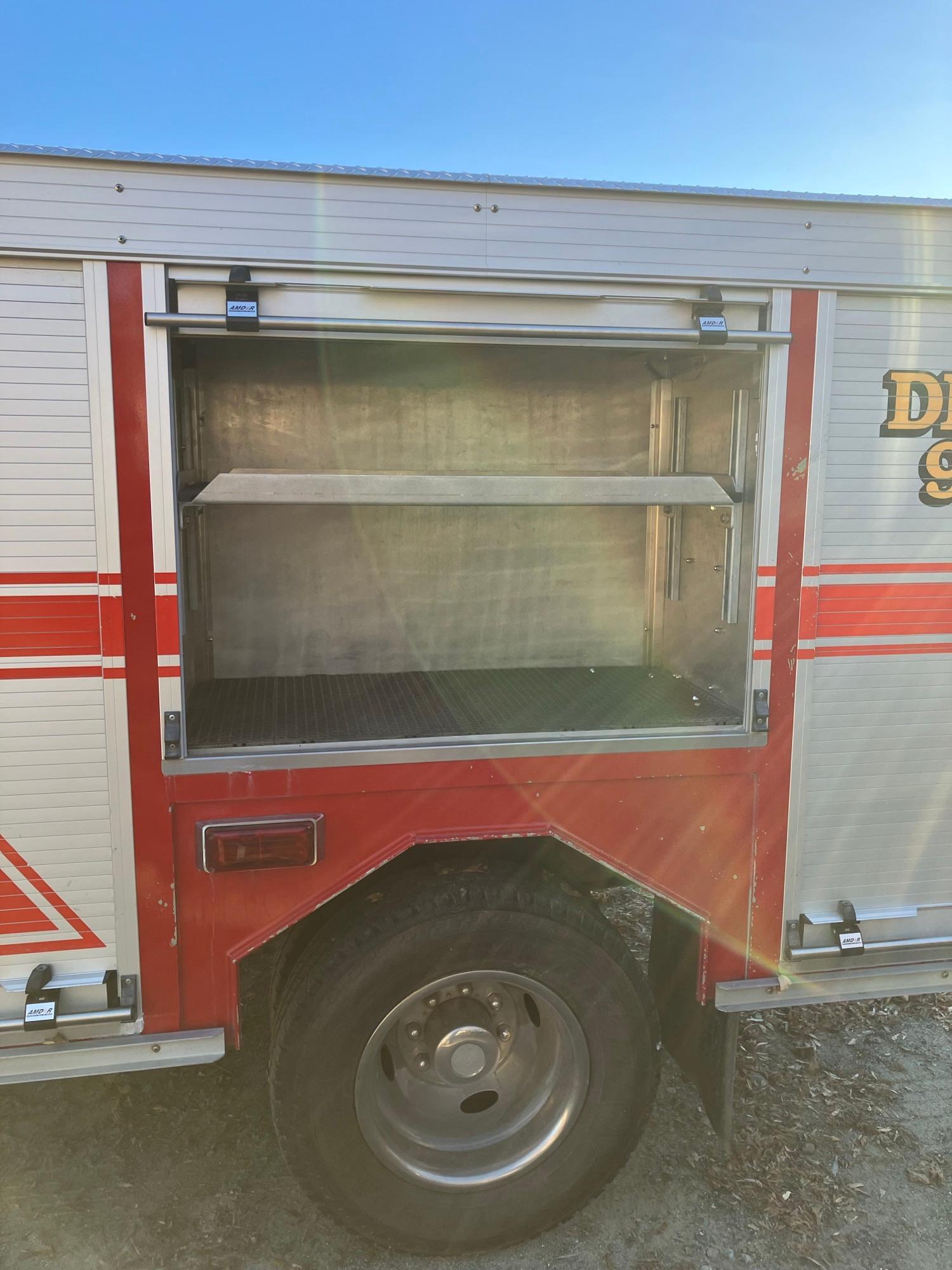 2005 Ford F-450 Light Rescue - image 10