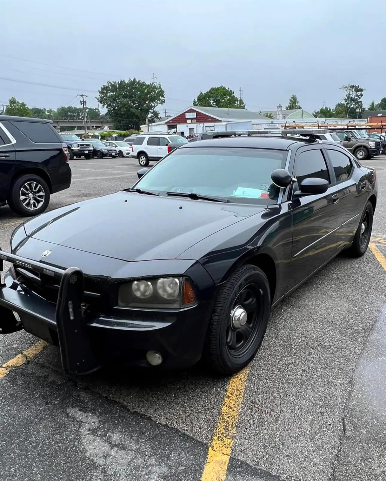 2008 Dodge Command Unit - image 1