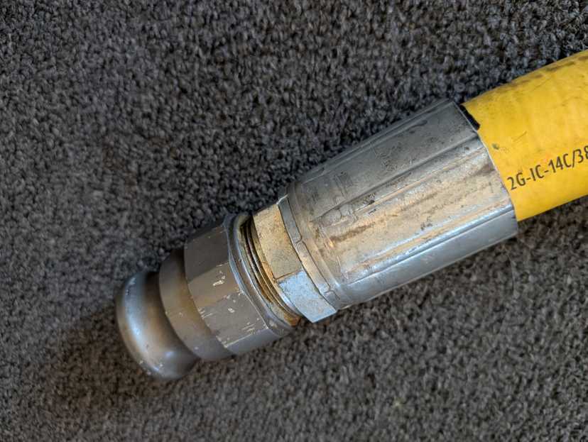 1.5" x 3' rigid hose with HTM camlocks — photo 5