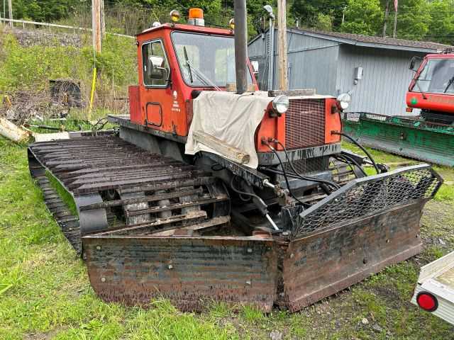 1980 DMC snowcat