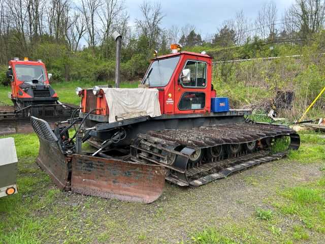 1980 DMC snowcat — photo 4