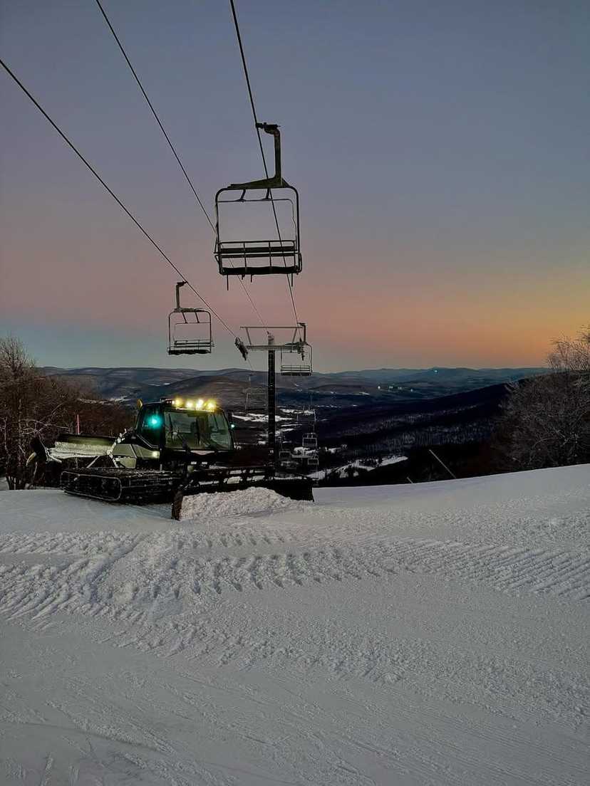 2013 Prinoth Bison groomer — photo 3