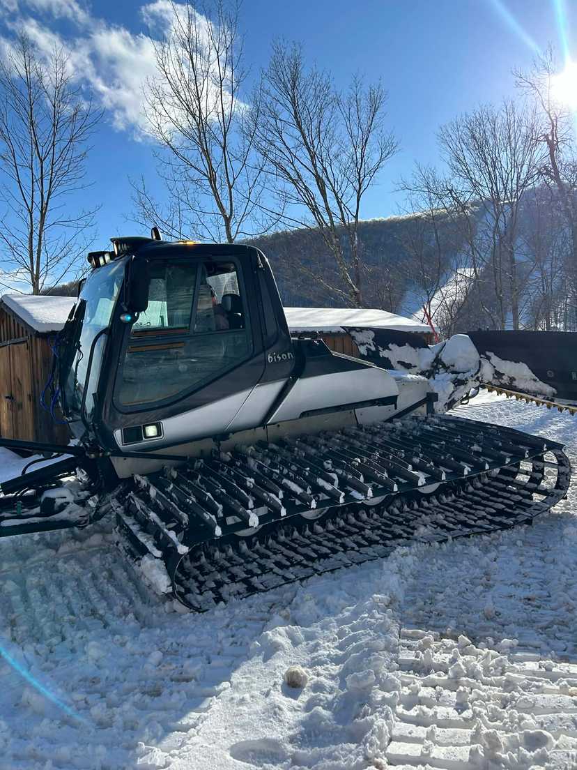 2013 Prinoth Bison groomer