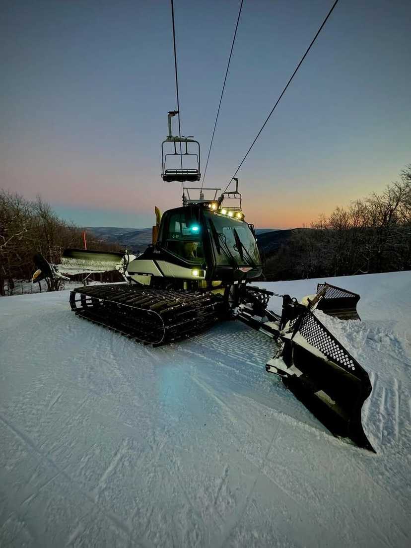 2013 Prinoth Bison groomer — photo 4