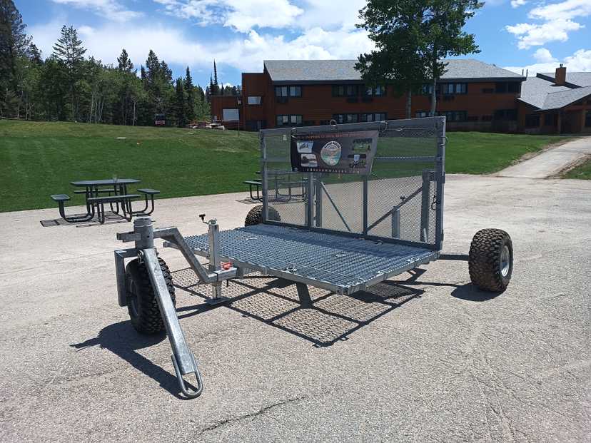 Alpine Hauler demo unit with bolt on Deck and Headache rack — photo 2