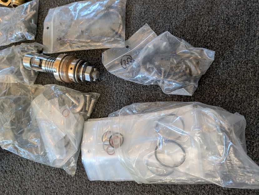HTM hydrant parts and pieces — photo 3