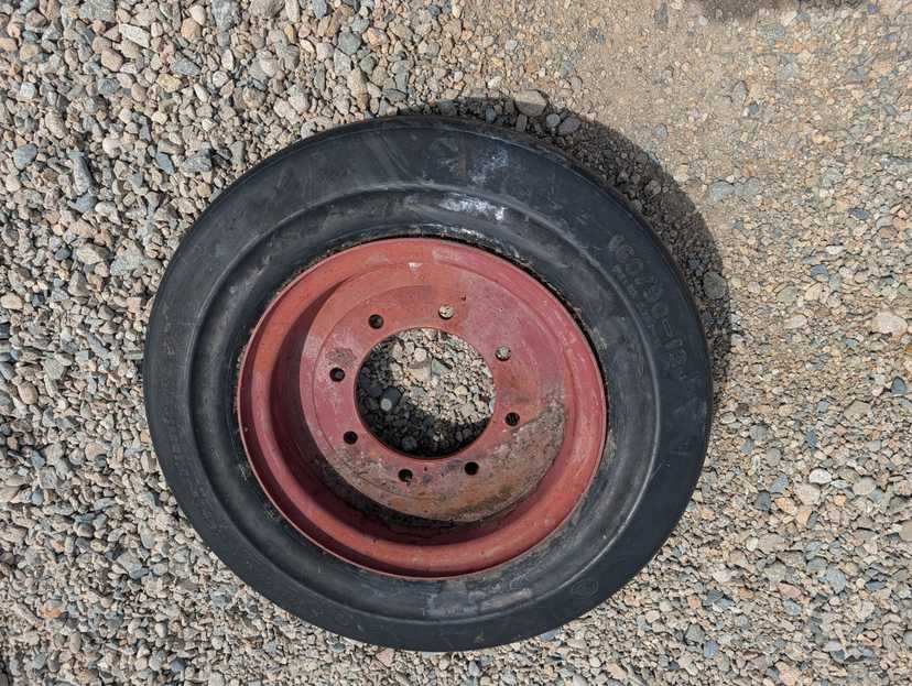 Snowcat idler solid wheel