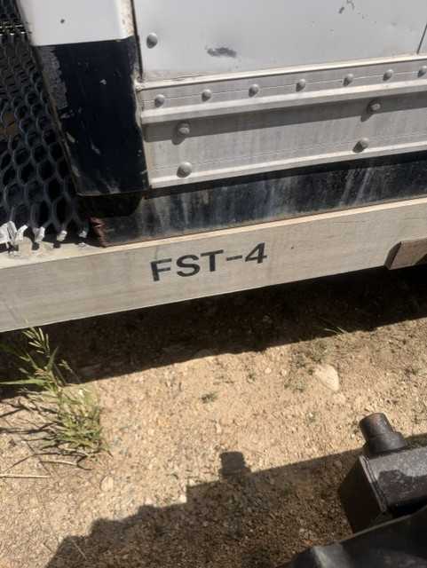 Three-Axle Enclosed Refrigerated Mountain Trailer - FST-4 — photo 6