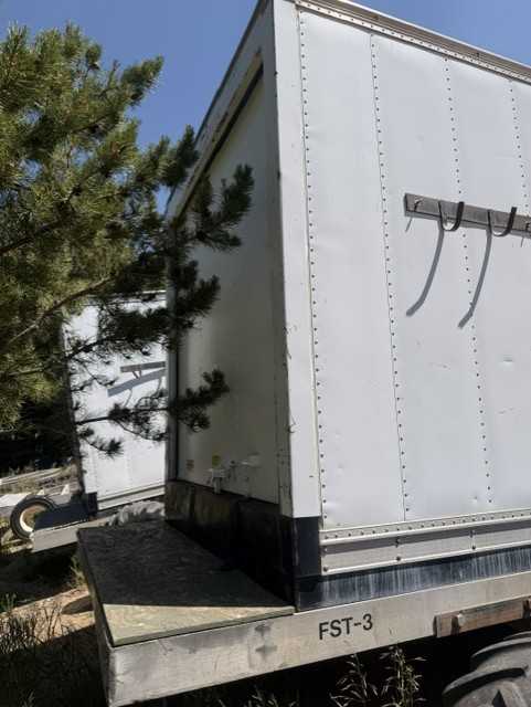 Three-Axle Enclosed Refrigerated Mountain Trailer - FST-3 — photo 3