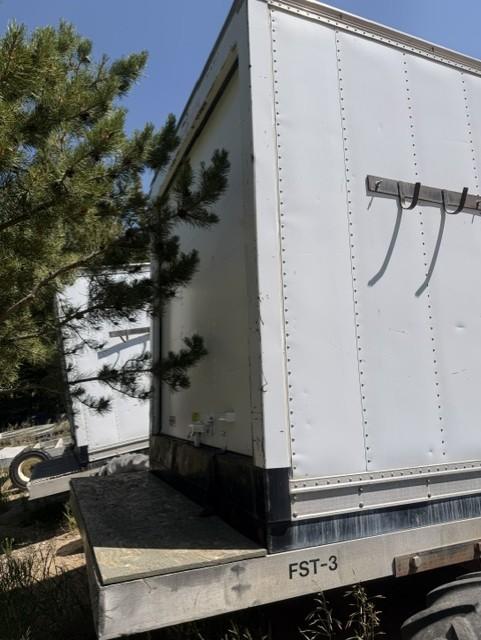 Three-Axle Enclosed Refrigerated Mountain Trailer - FST-3 - image 3