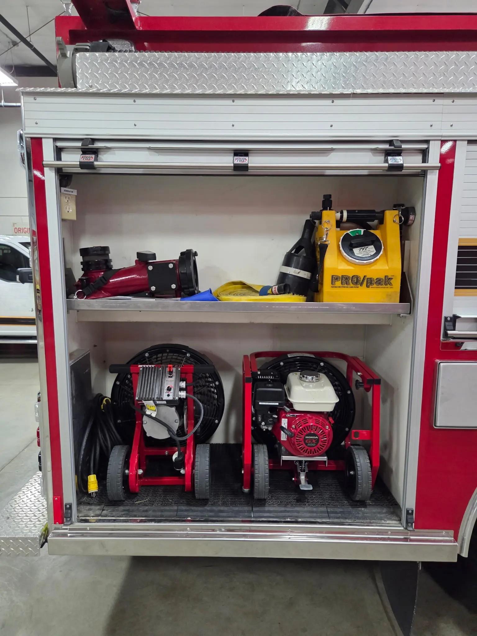 2016 Simon Fire Equipment International Pumper - image 12
