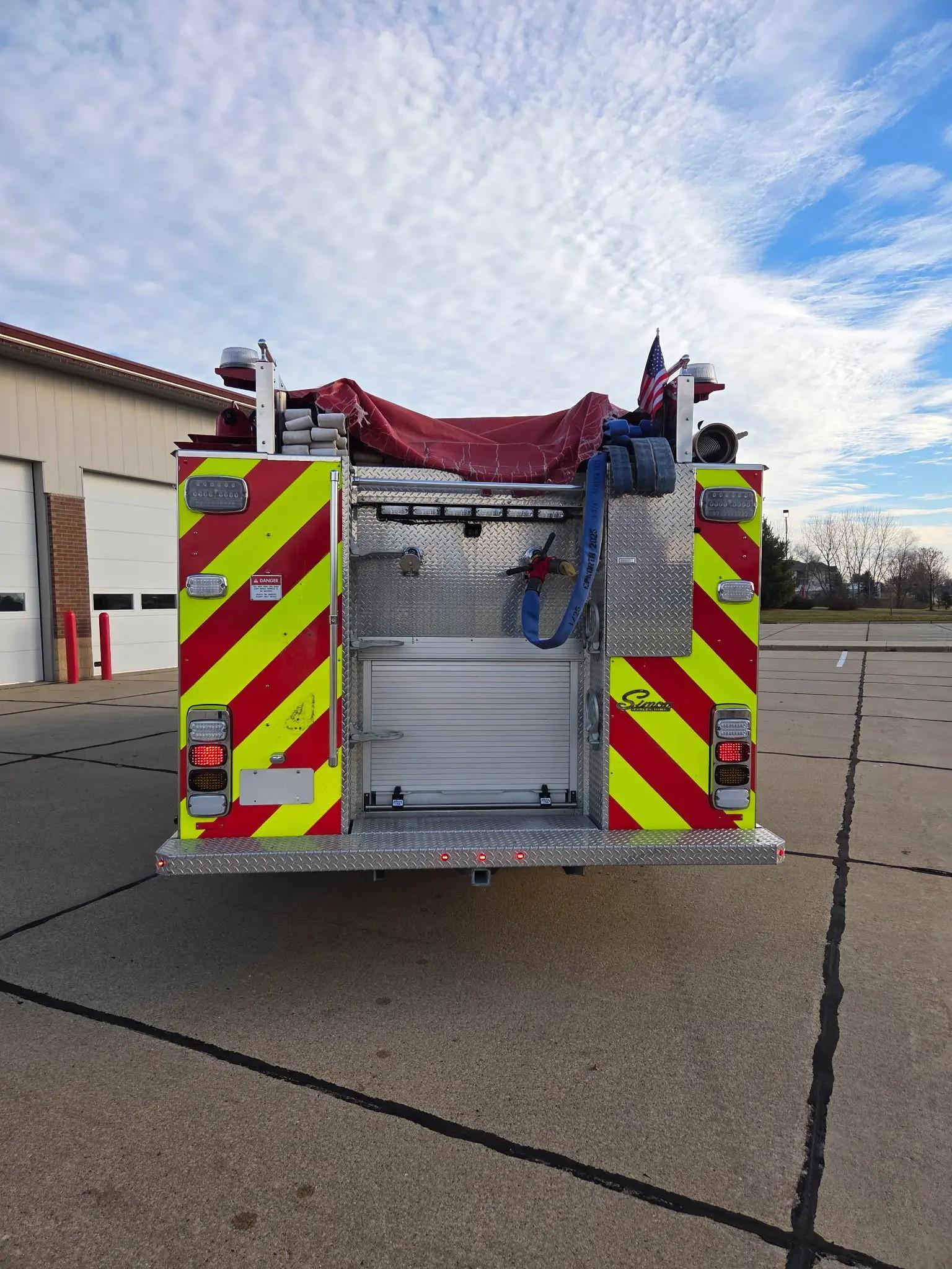 2016 Simon Fire Equipment International Pumper - image 4